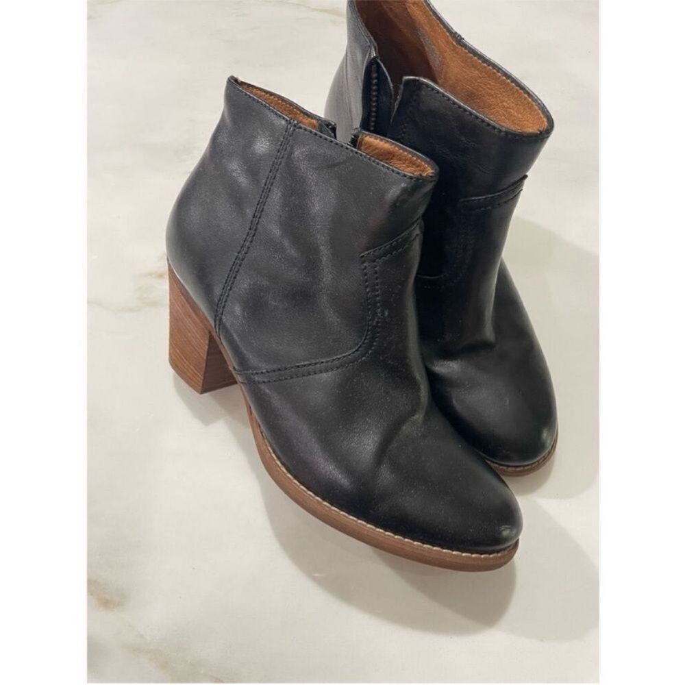 Madewell leather side zip boots size 8